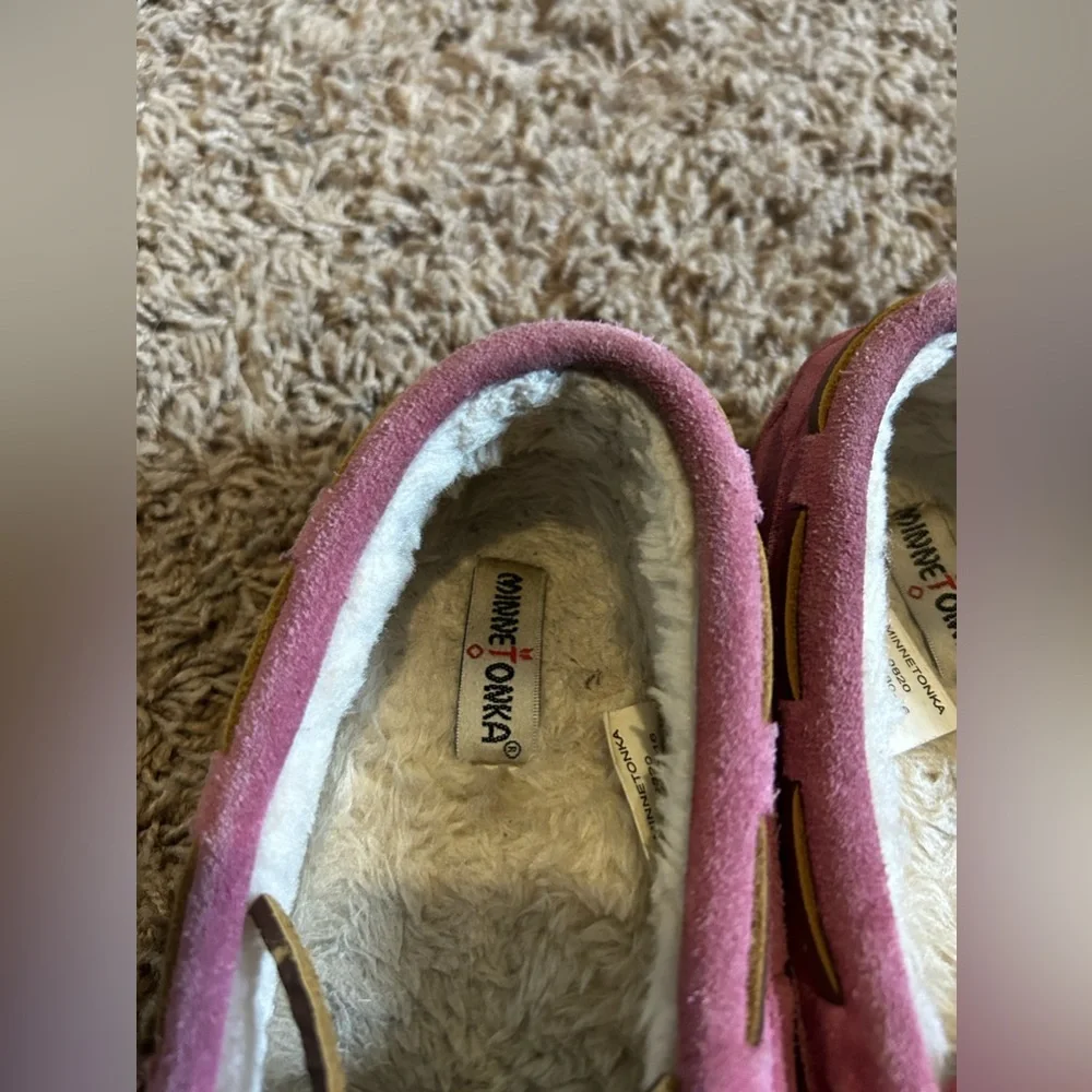 Minnetonka girls slip ons